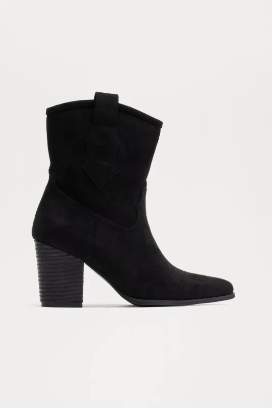 Augusta Cowboy Booties - Black sold by Fashion Nova