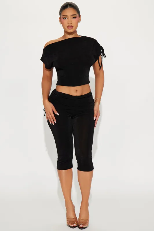 Date Night Capri Set - Black sold by Fashion Nova