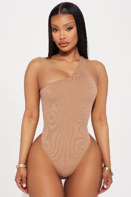 Its Giving Seamless Bodysuit - Mocha sold by Fashion Nova