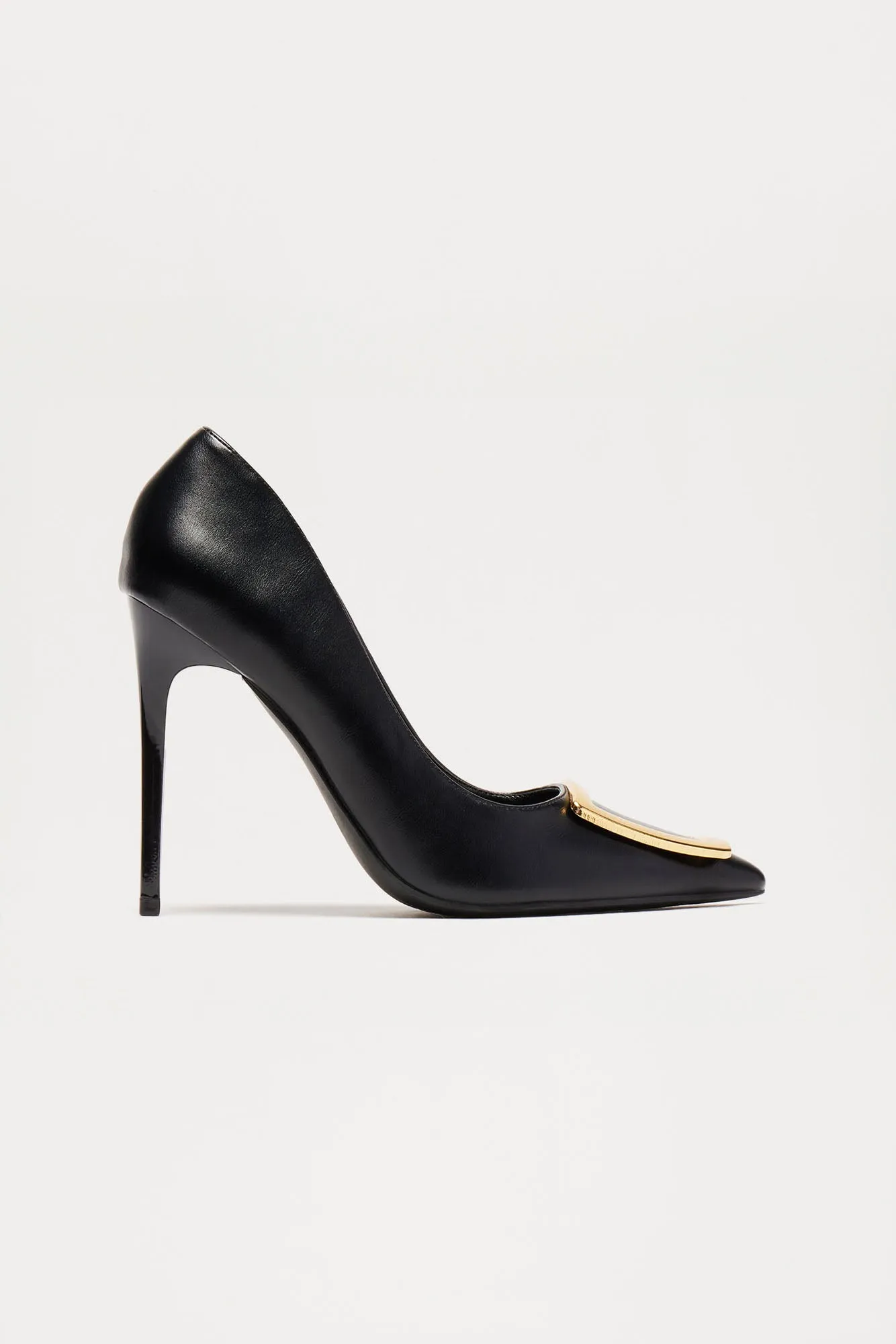 Beverly Pumps - Black sold by Fashion Nova