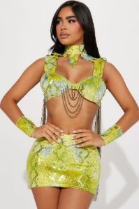 Keep Them Mesmerized Goddess 4 Piece Costume Set - Green sold by Fashion Nova