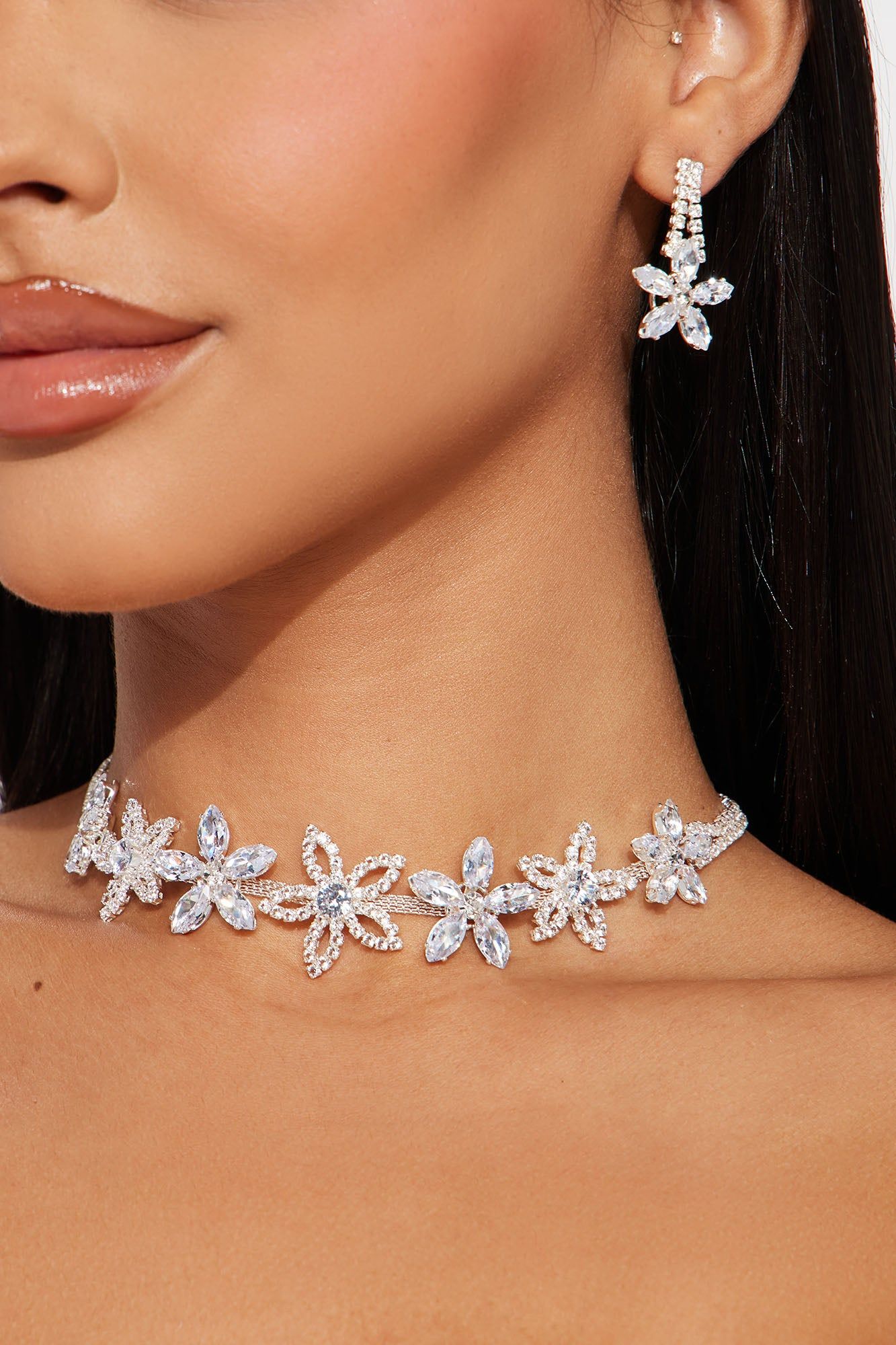Sent Flowers Necklace and Earring Set - Silver sold by Fashion Nova
