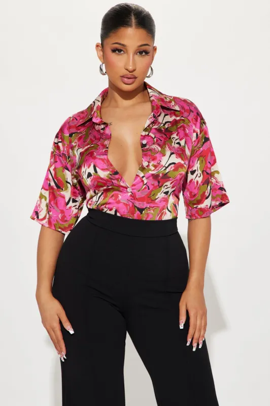 Ava Abstract Shirt - Fuchsia/combo sold by Fashion Nova
