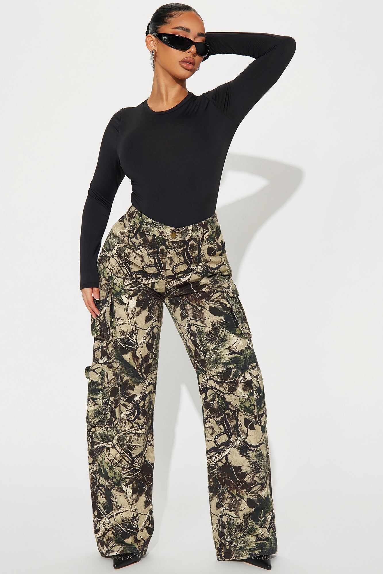 Isabella Bodysuit - Black sold by Fashion Nova product image thumbnail 2