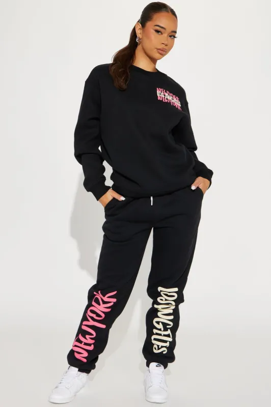 New City Life Jogger Set - Black sold by Fashion Nova
