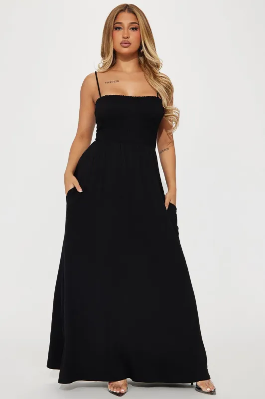 Holly Maxi Dress - Black sold by Fashion Nova