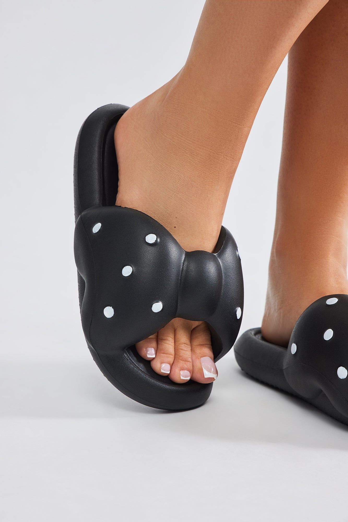 Sierra Polka Dot Bow Slides - Black sold by Fashion Nova