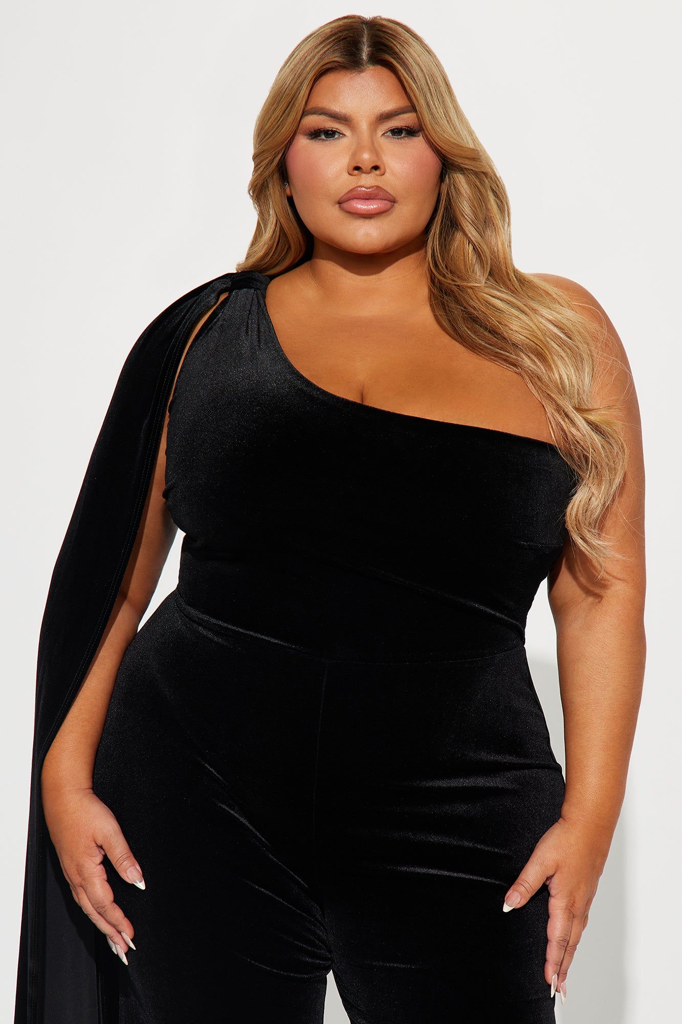 Fashion Fusion Velvet Jumpsuit - Black sold by Fashion Nova product image thumbnail 5