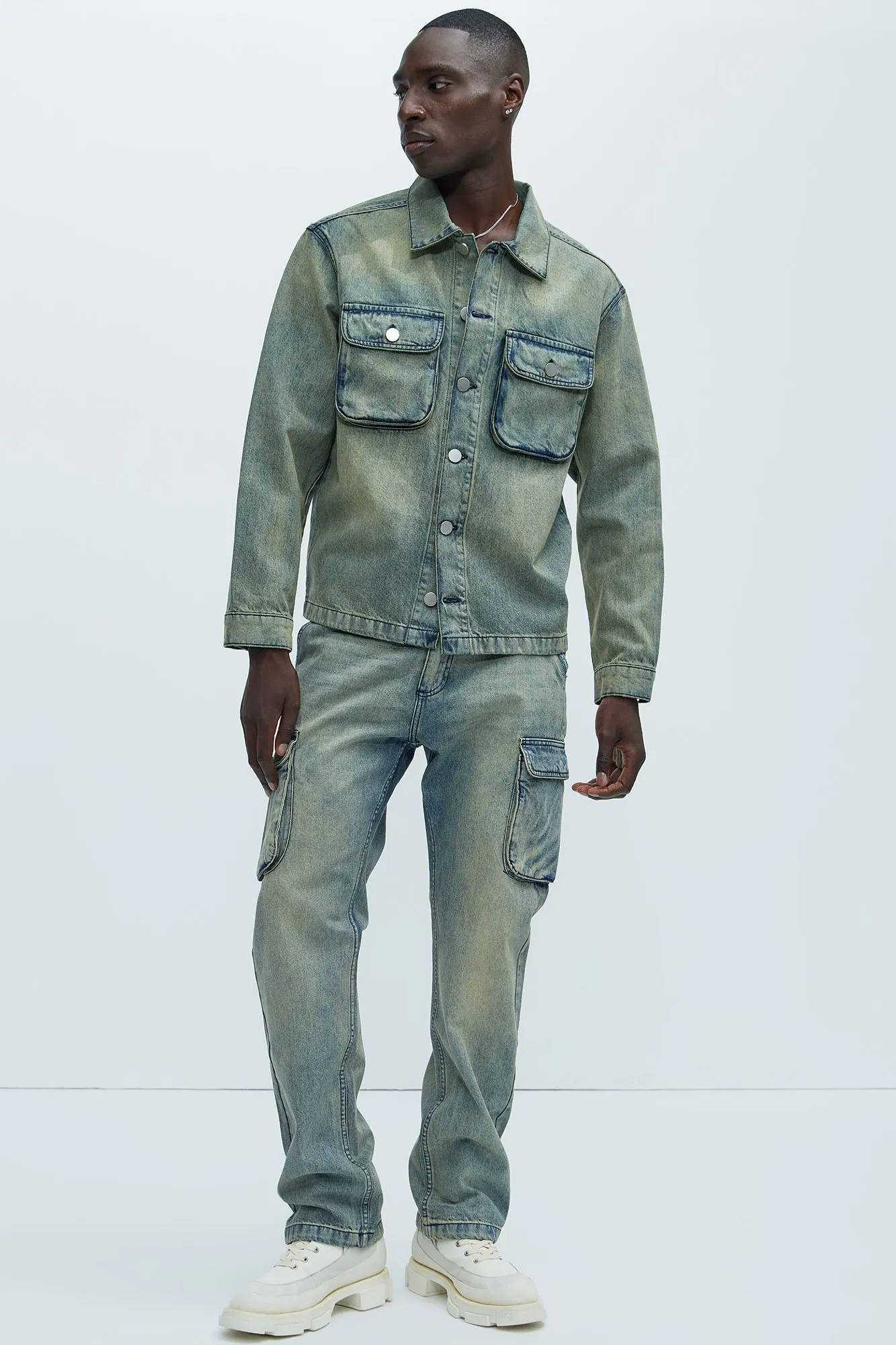 Wells Denim Jacket - Vintage Blue Wash sold by Fashion Nova product image thumbnail 2