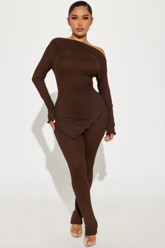 Mya Legging Set - Brown made by Fashion Nova