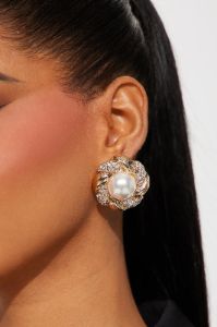 She's An Elegant Woman Earrings - Gold sold by Fashion Nova