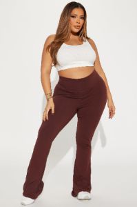Break A Sweat Active Yoga Pant - Chocolate sold by Fashion Nova