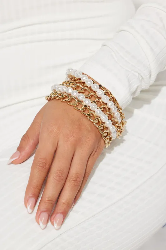 Island Paradise Bracelet - Gold sold by Fashion Nova