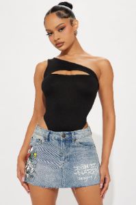 Kamaria Cut Out Bodysuit - Black sold by Fashion Nova