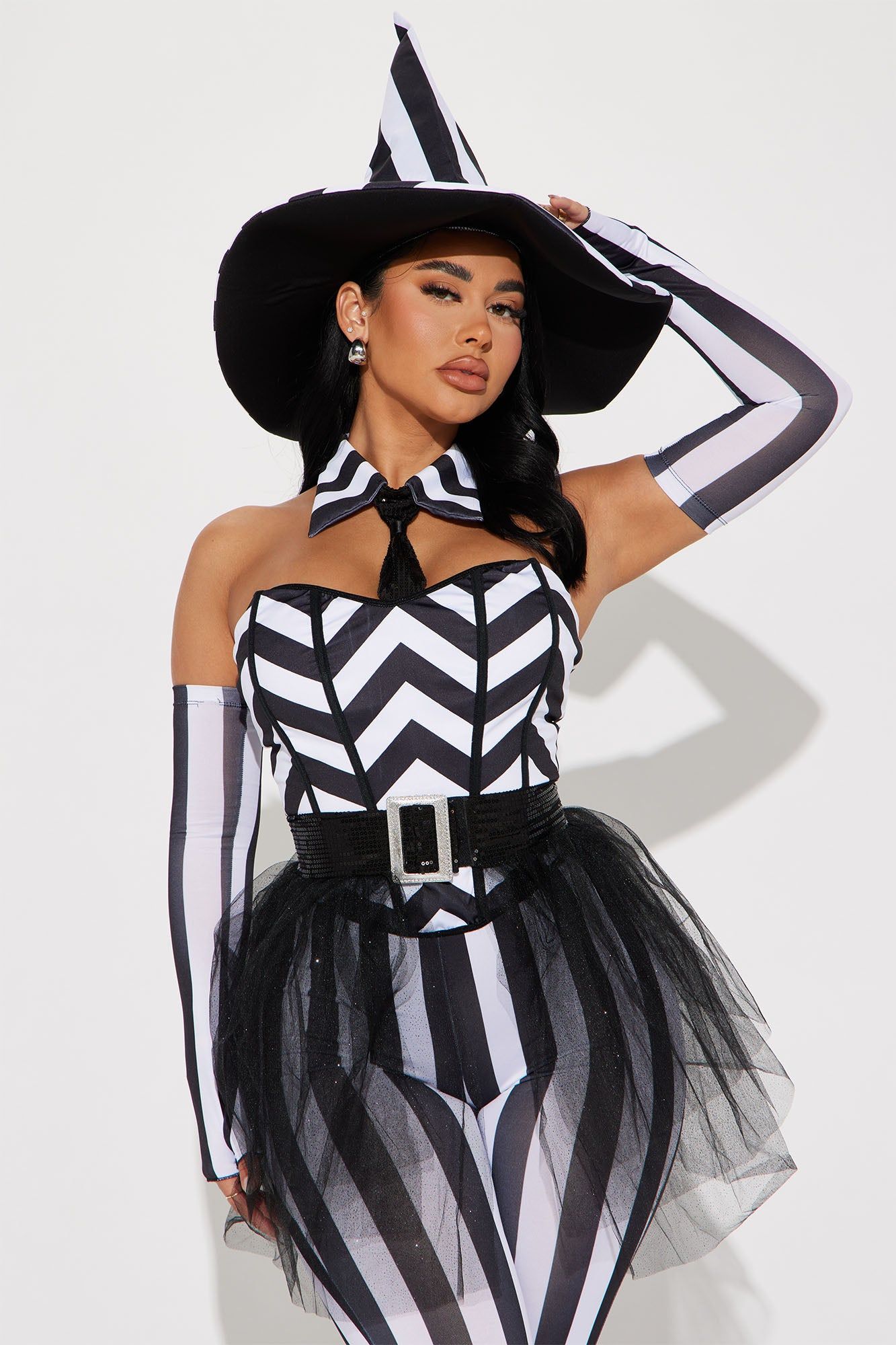 Beetle Witch 6 Piece Costume Set - Black/White sold by Fashion Nova product image thumbnail 2