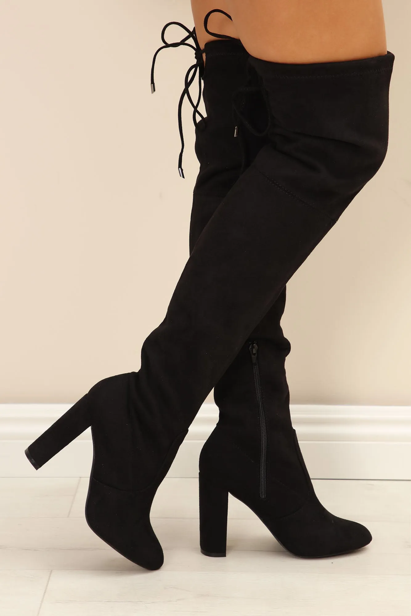 High Rise Heel - Black sold by Fashion Nova