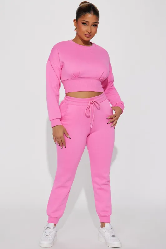 Truly Amazing Jogger Set  - Pink sold by Fashion Nova