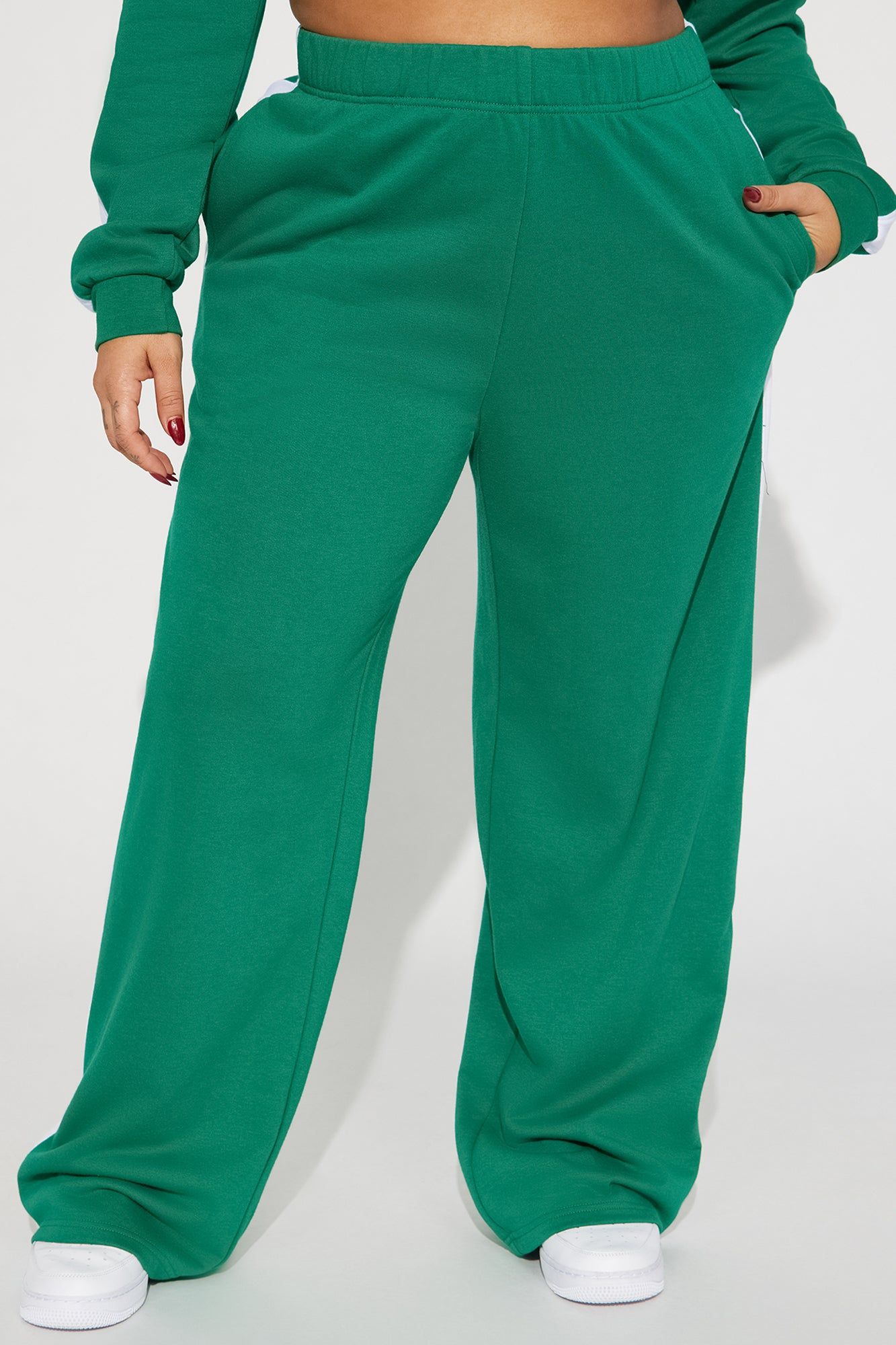 Keep Track Of It Wide Leg Pant - Kelly Green sold by Fashion Nova product image thumbnail 5