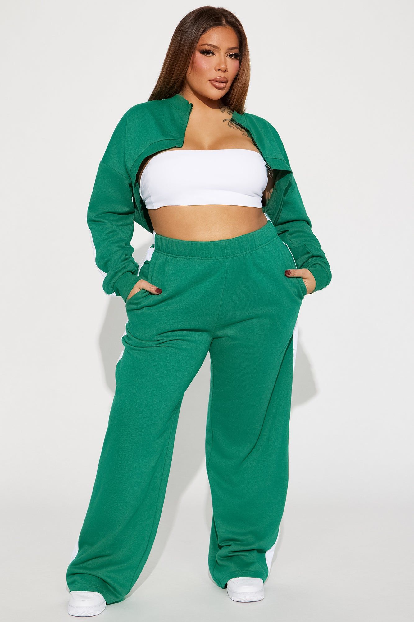 Keep Track Of It Wide Leg Pant - Kelly Green sold by Fashion Nova product image thumbnail 4