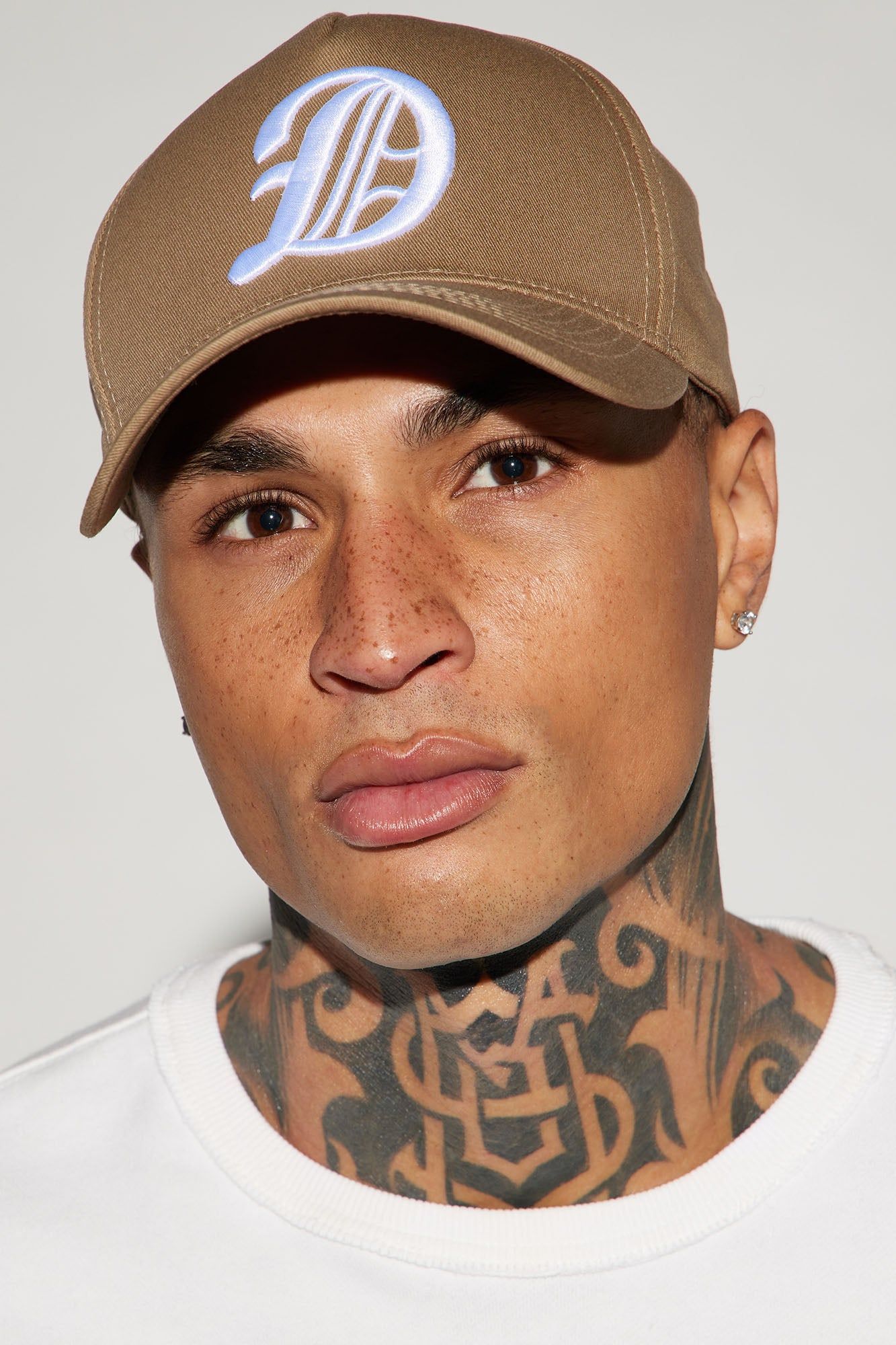 Standing Ovation Earrings - Gold sold by Fashion Nova product image thumbnail 3