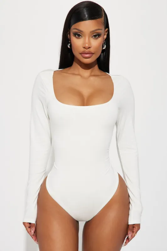 Bailey Long Sleeve Bodysuit - Off White sold by Fashion Nova