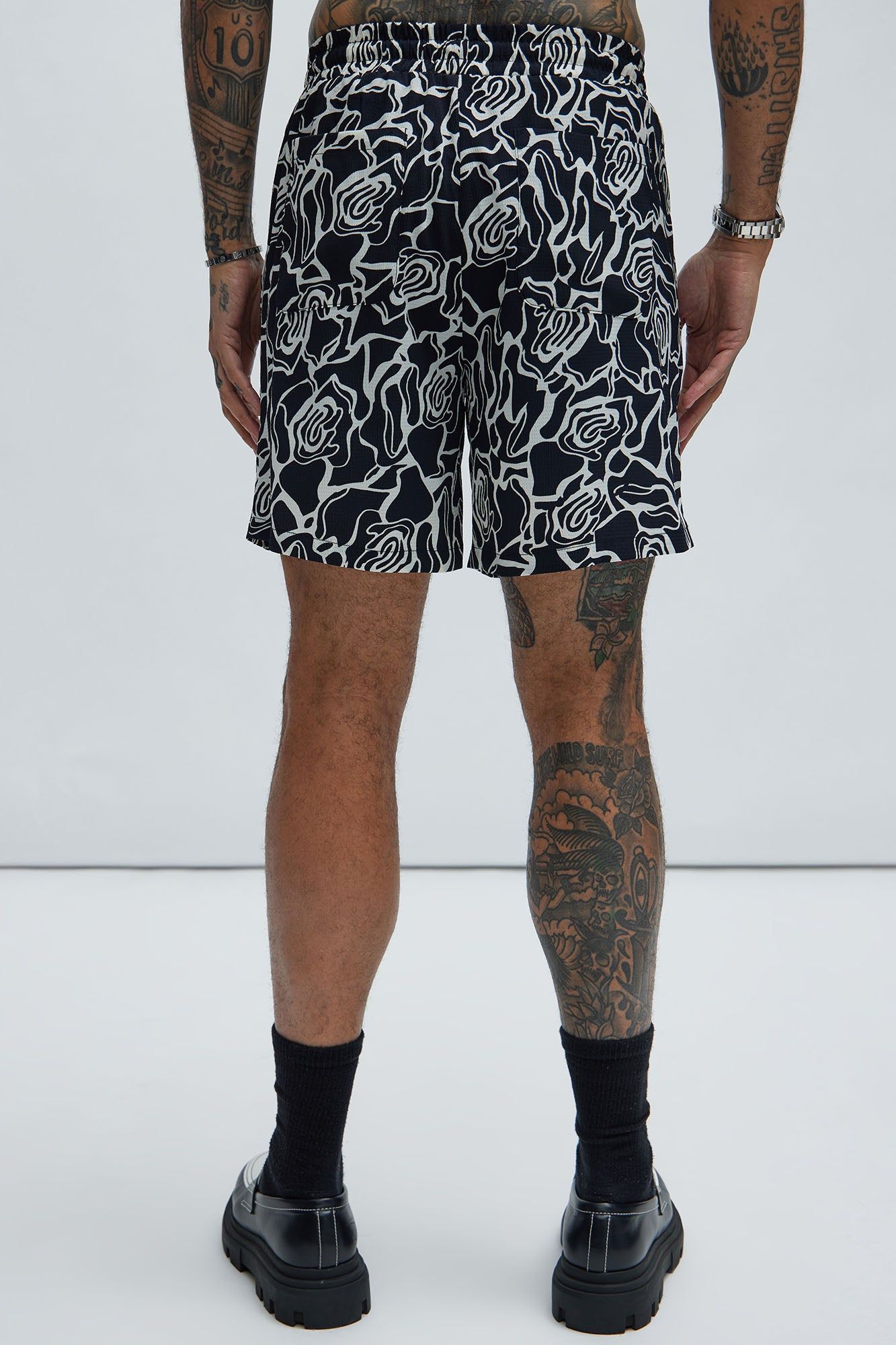 Vallarta Textured Warmup Shorts - Black/combo sold by Fashion Nova product image thumbnail 5