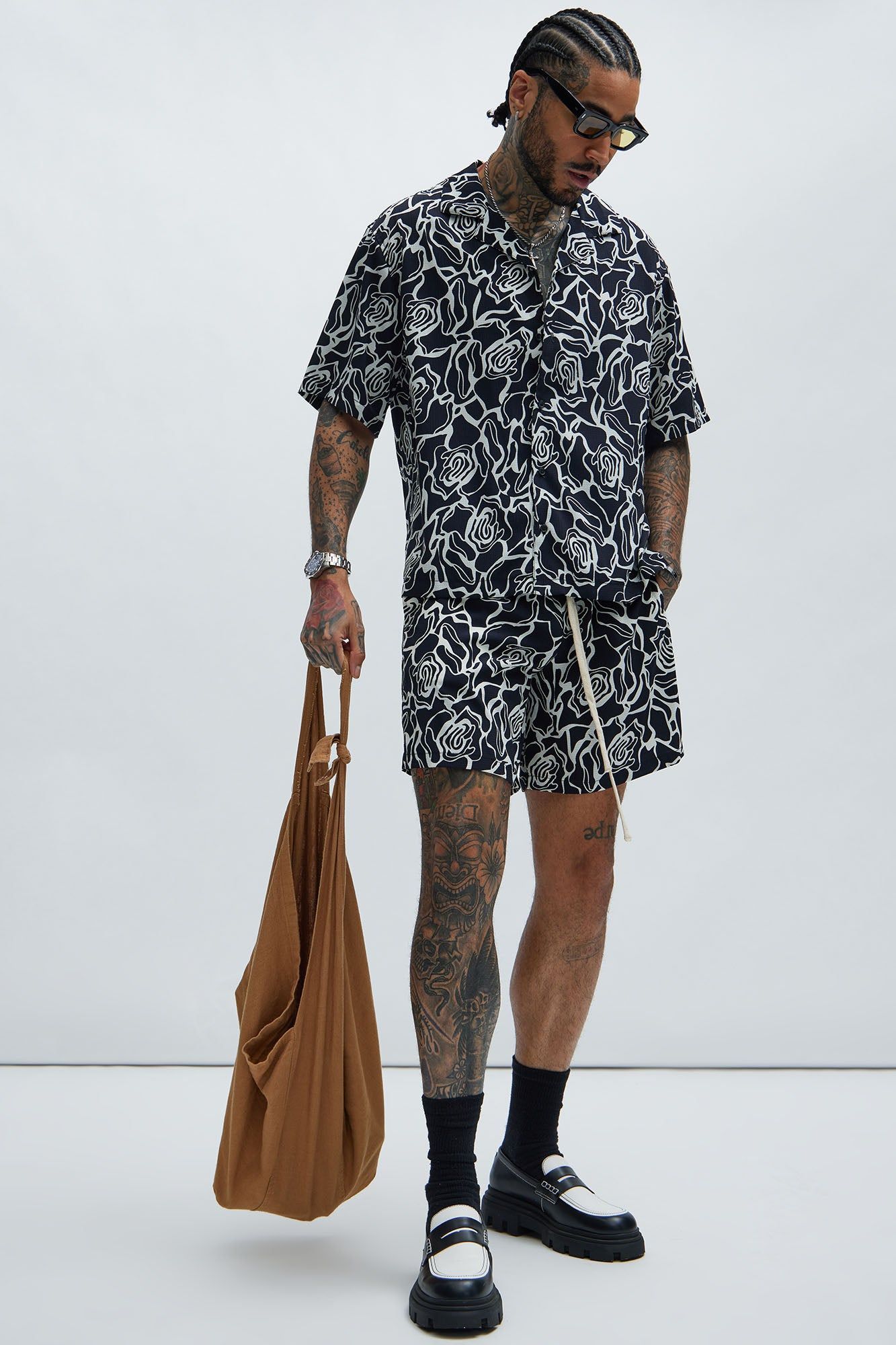 Vallarta Textured Warmup Shorts - Black/combo sold by Fashion Nova product image thumbnail 2