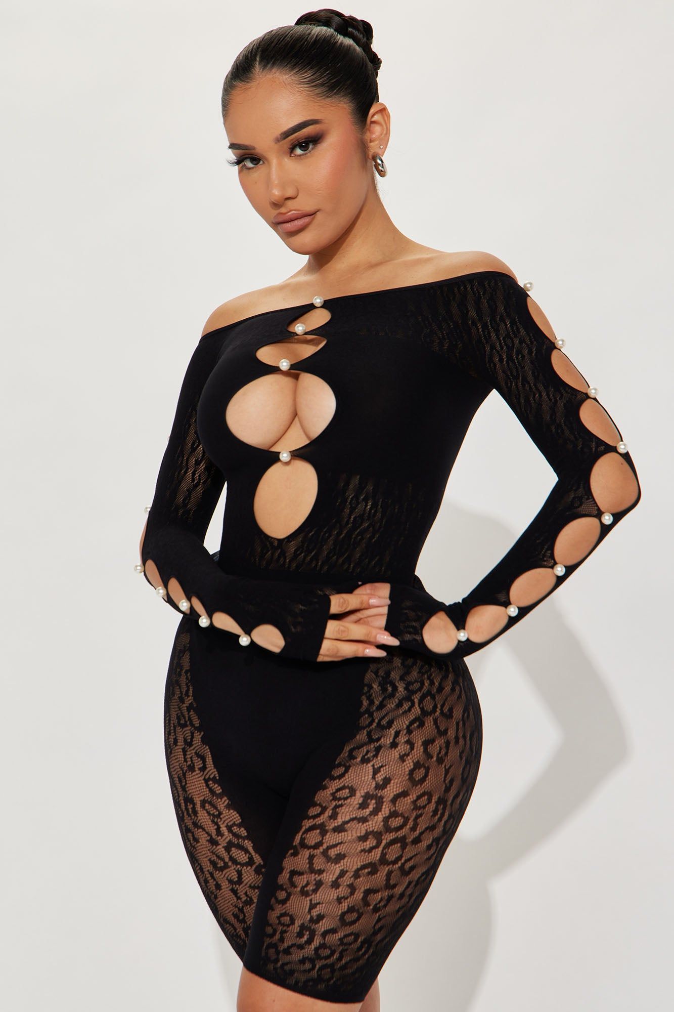 See My Moves Seamless Romper - Black sold by Fashion Nova product image thumbnail 2