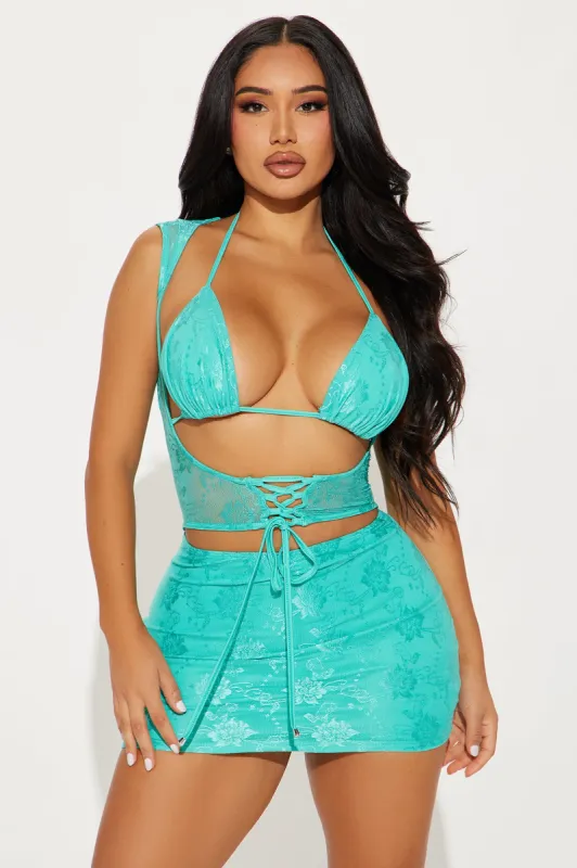 green emerald velvet dress VINTAGE VIBES DRESS – Hypernova Trend