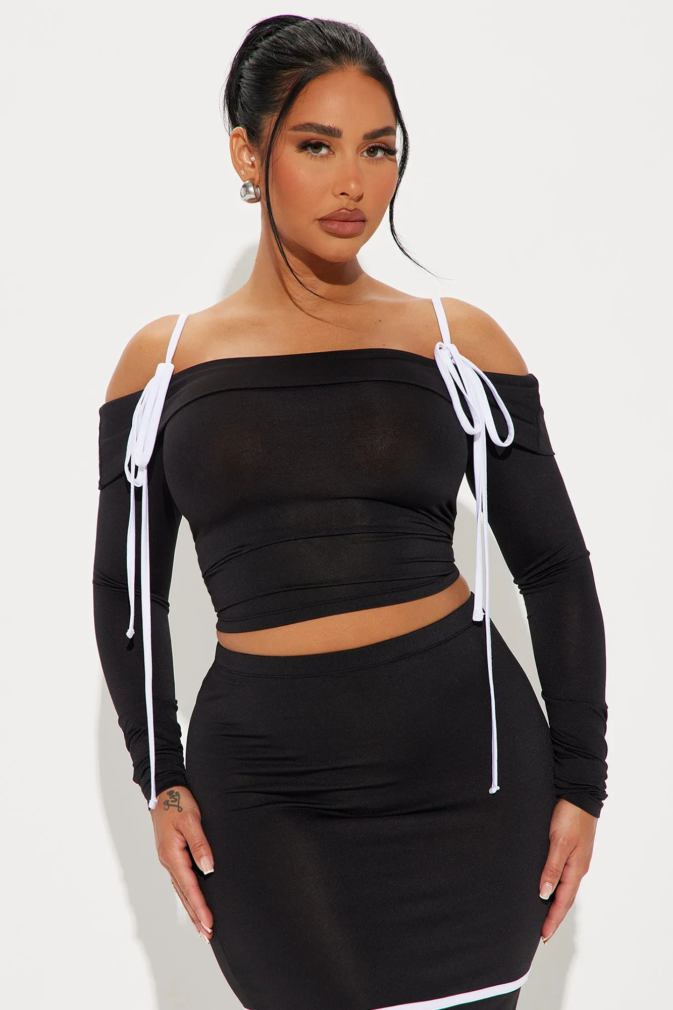 Bailey Bow Skirt Set - Black sold by Fashion Nova product image thumbnail 2