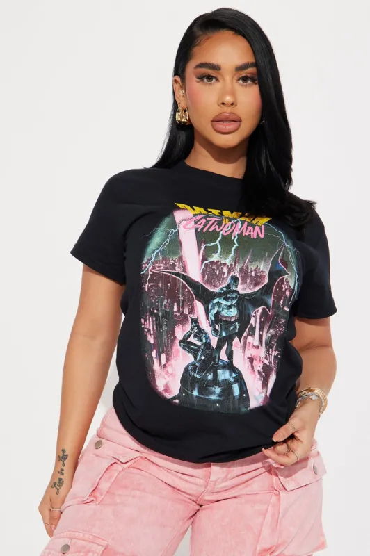 Batman And Catwoman Graphic Tee - Black sold by Fashion Nova
