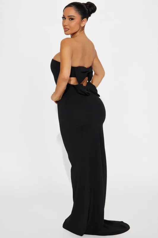 Carried Away Crepe Knit Gown - Black sold by Fashion Nova