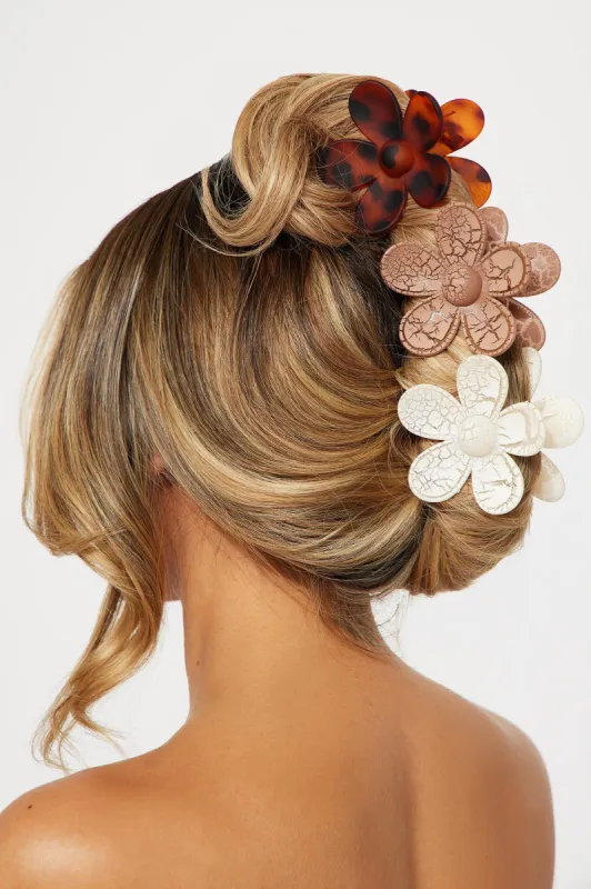 Garden Views 3 Piece Claw Clip Set - Brown/combo sold by Fashion Nova