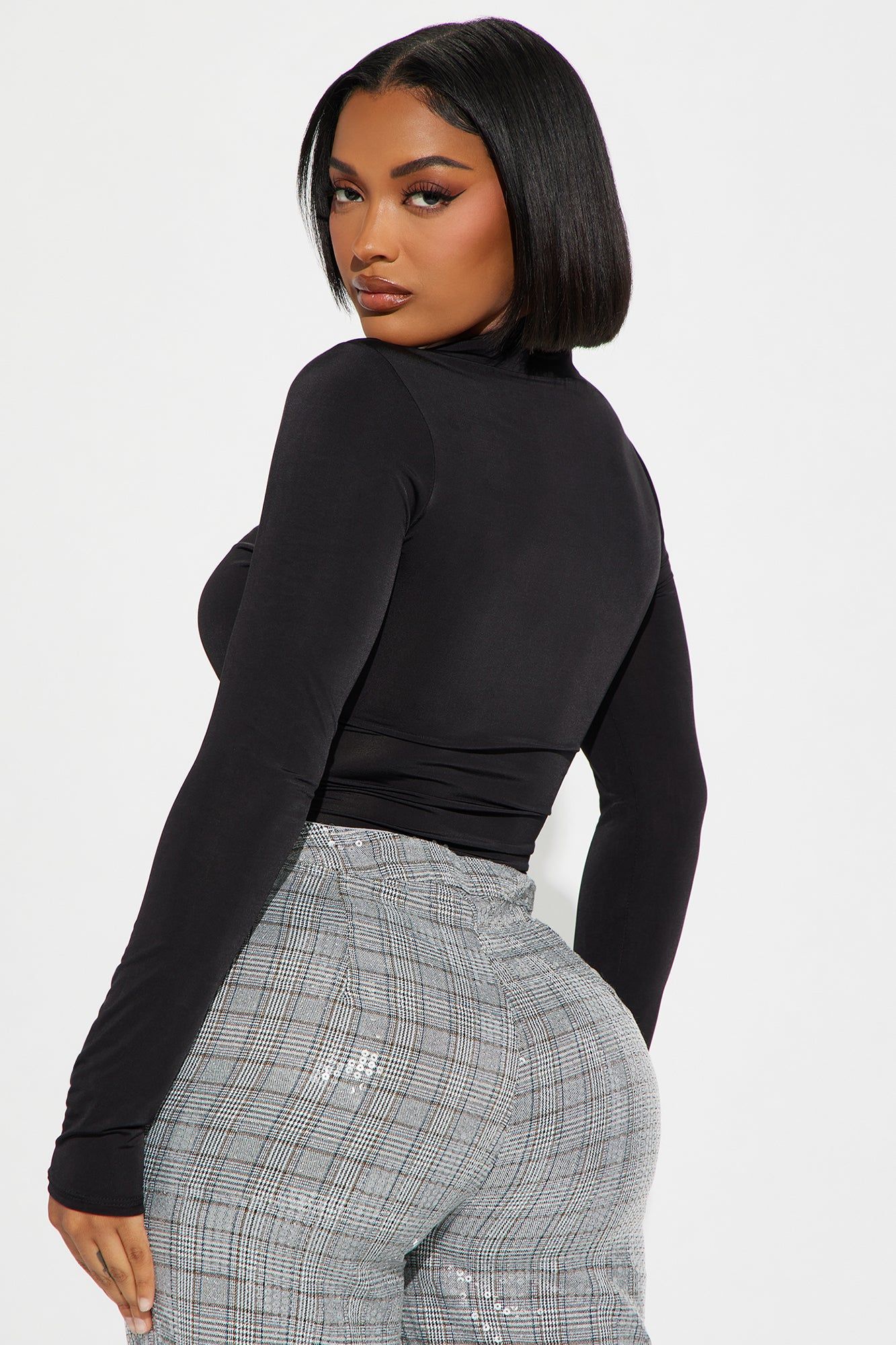 Not Available Ruched Bodysuit - Black sold by Fashion Nova product image thumbnail 4