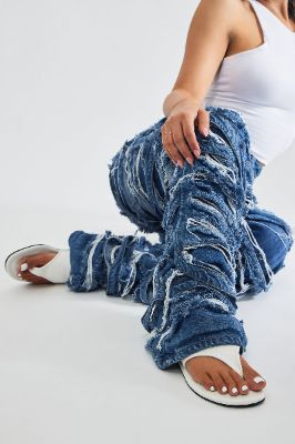 Chill Vacay Flip Flops - White sold by Fashion Nova