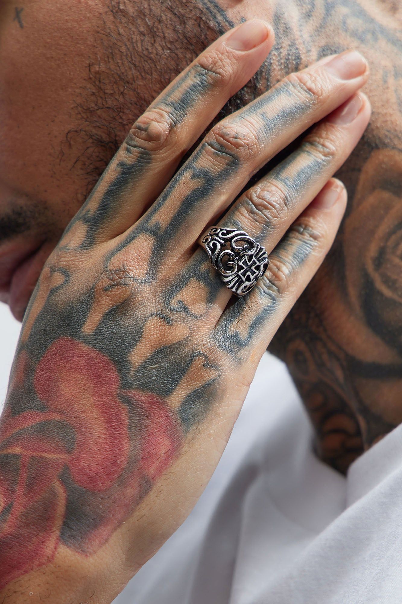 Cold Heart Ring - Silver sold by Fashion Nova