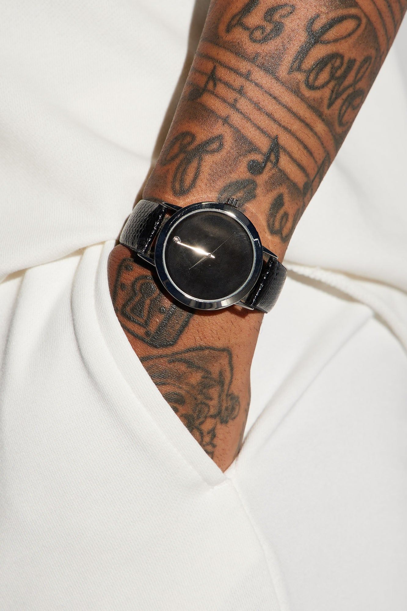 Get At Me Watch - Silver/Black sold by Fashion Nova