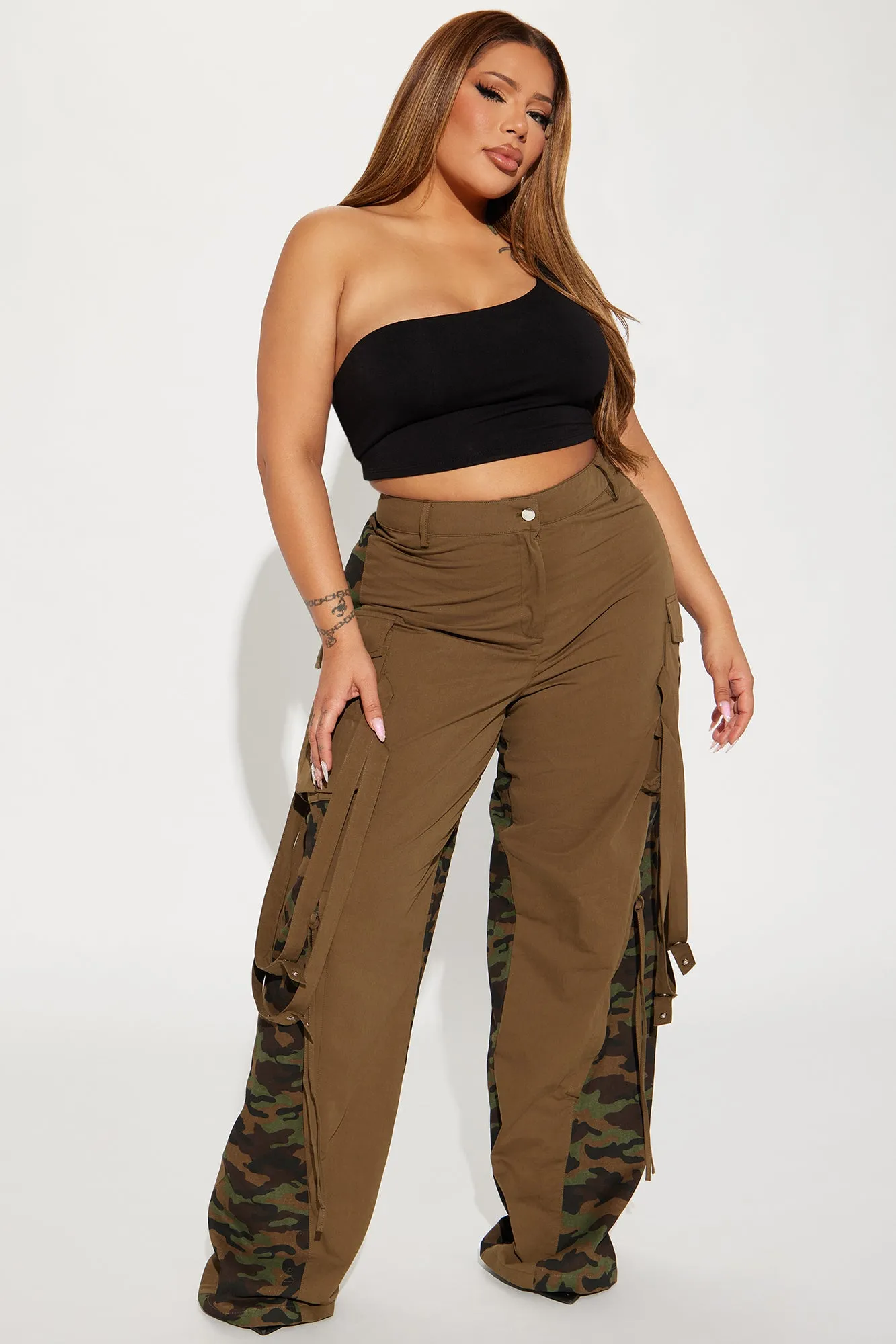 Making My Comeback Cargo Pant - Olive sold by Fashion Nova product image thumbnail 5
