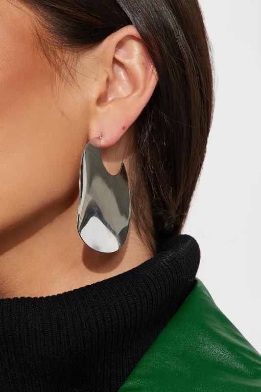 Sol Y Mar Earrings - Silver sold by Fashion Nova