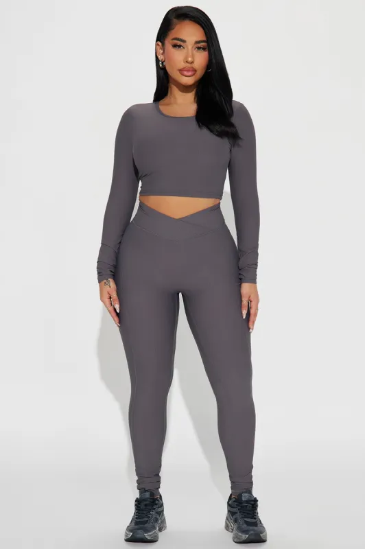 Set Goals Ribbed Active Set - Charcoal sold by Fashion Nova