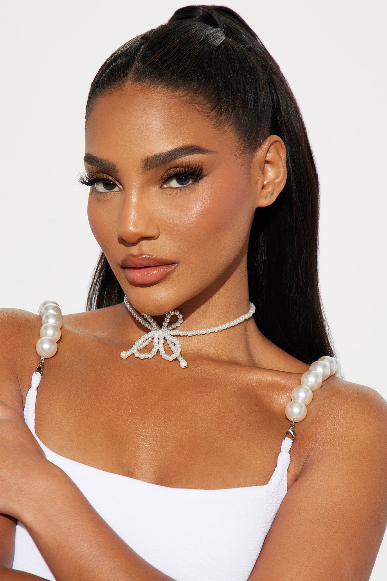 Pearly Flower Choker - White sold by Fashion Nova product image thumbnail 2