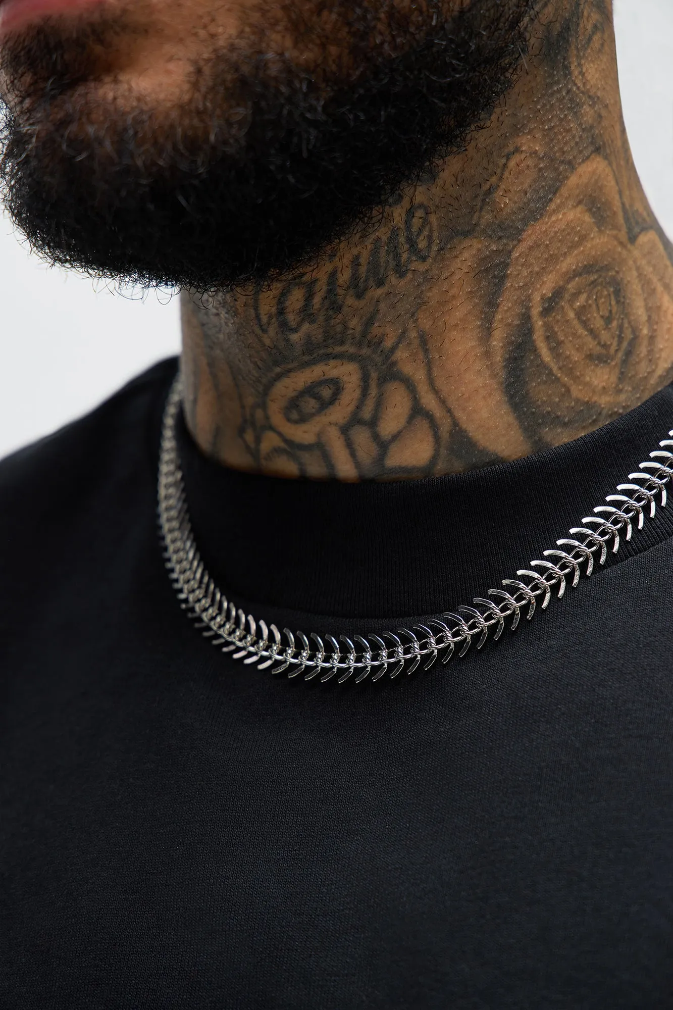 Fish Bone Necklace - Silver sold by Fashion Nova