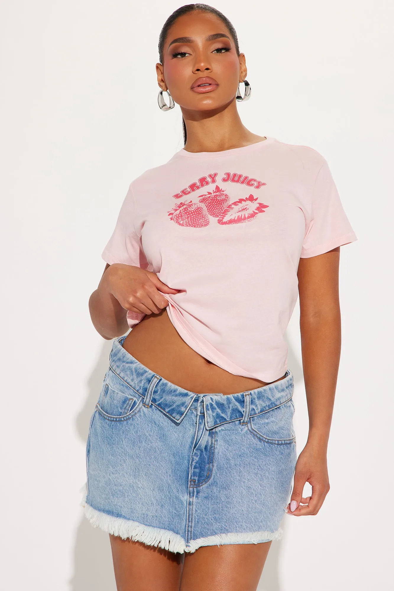Berry Juicy Graphic Tee - Pink sold by Fashion Nova