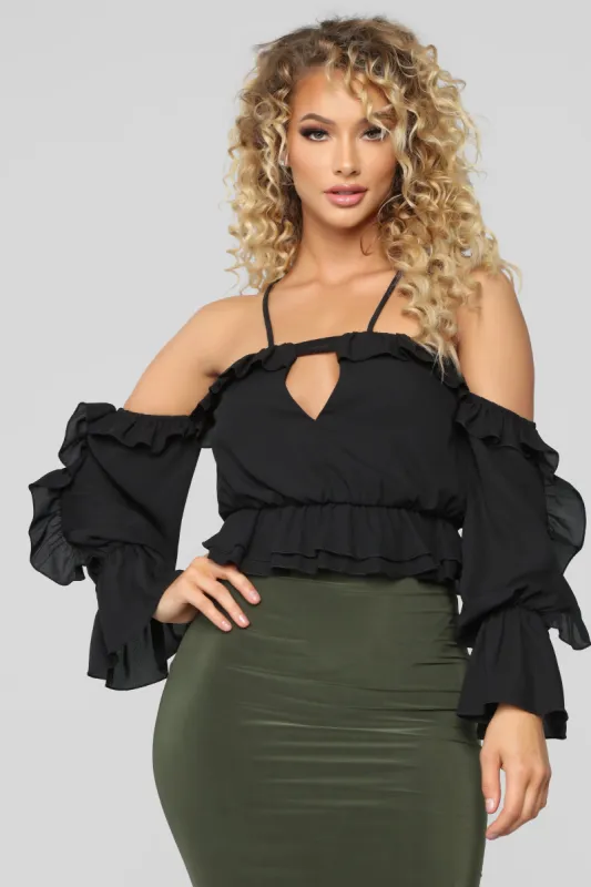I'm A Keeper Top - Black sold by Fashion Nova