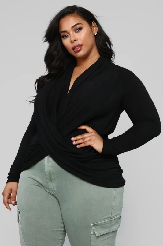 A Little Twisted Top - Black sold by Fashion Nova