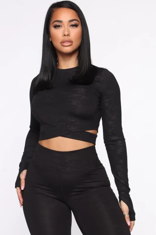 Basic Training Active Crop Top - Black sold by Fashion Nova