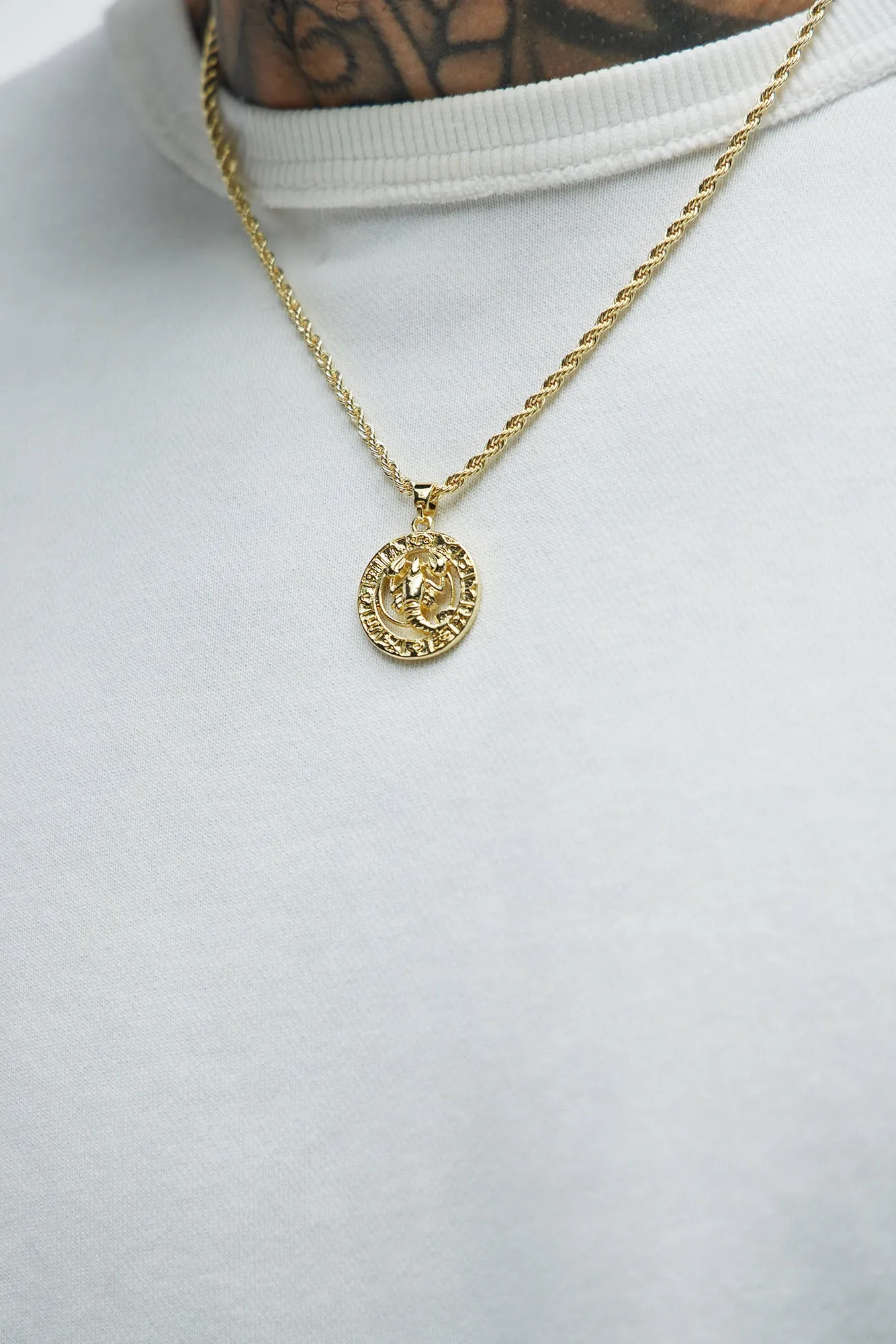 Cancer Zodiac Pendant Necklace - Gold sold by Fashion Nova