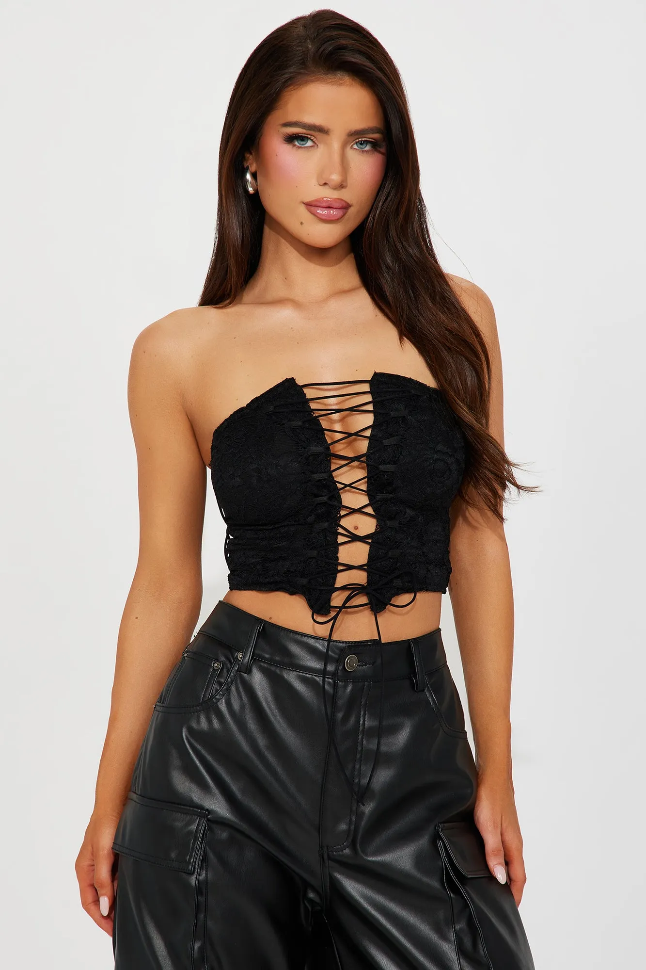 Lexxie Tube Top - Black sold by Fashion Nova