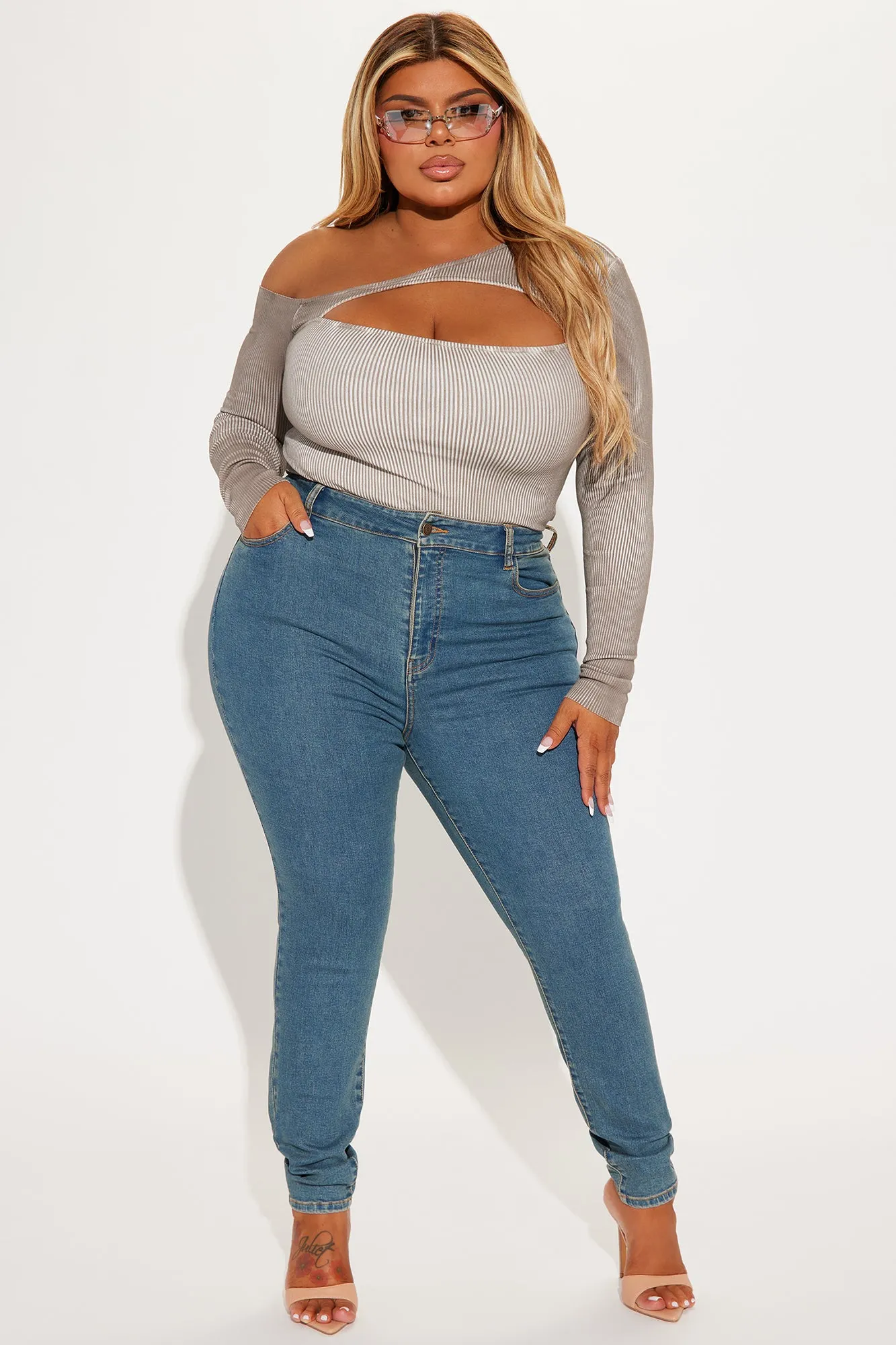 If You Wanna Stretch Skinny Jeans - Medium Wash sold by Fashion Nova product image thumbnail 4