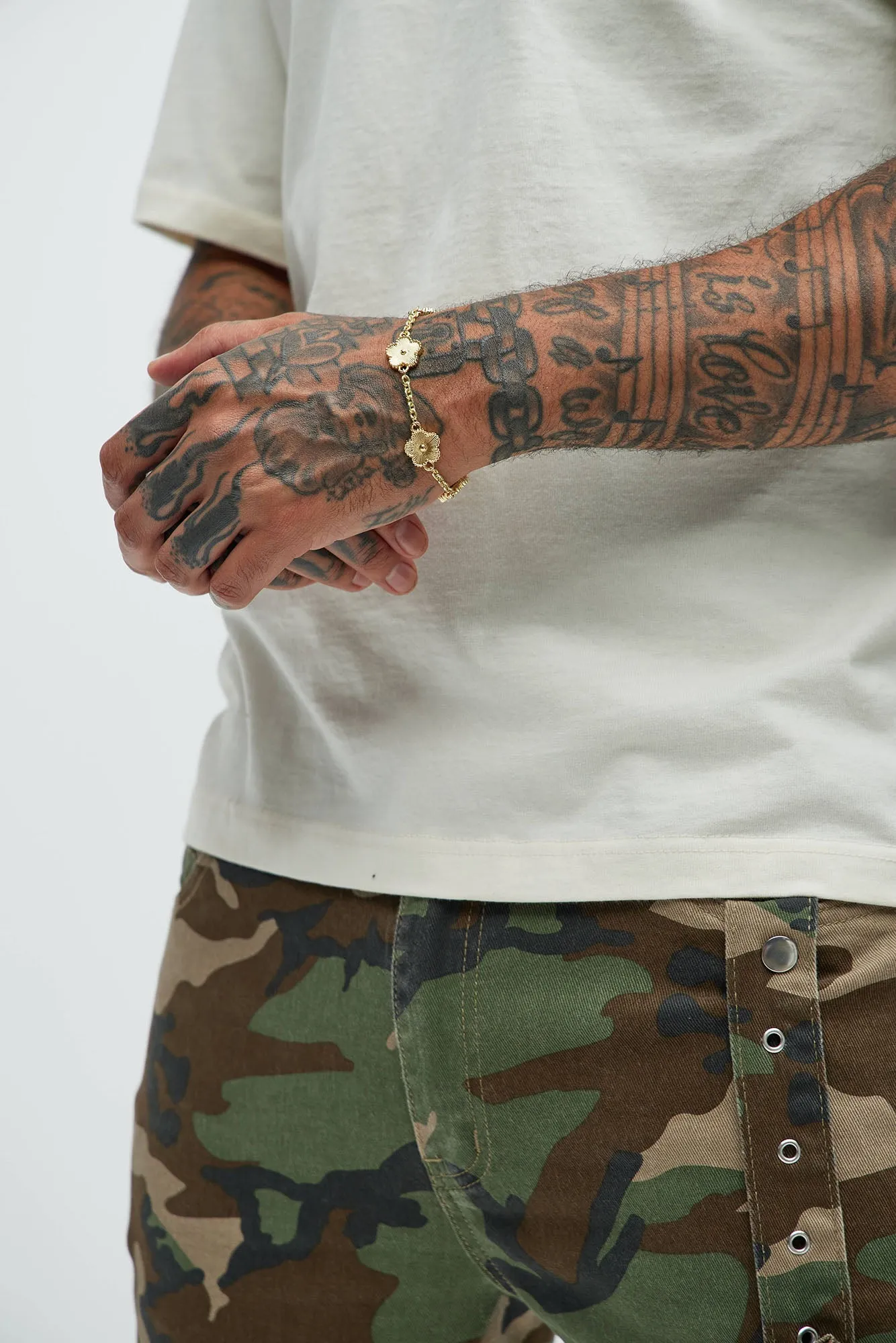 Multi Clover Bracelet - Gold sold by Fashion Nova product image thumbnail 2